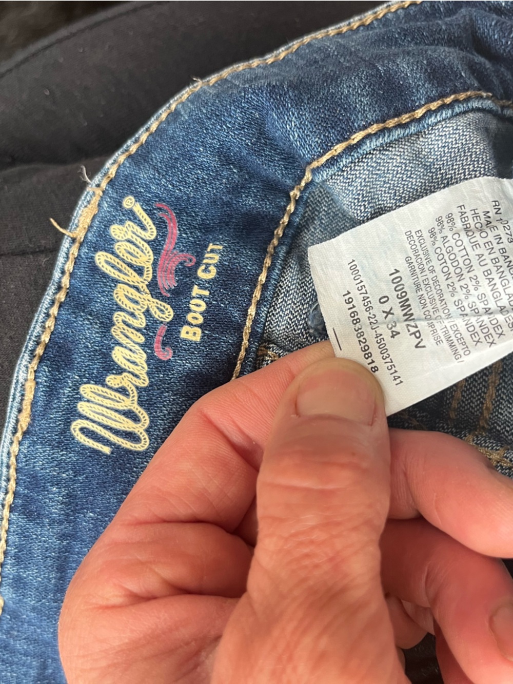 Wrangler Denim Jeans in Blue with Pink Accent - Picture 3 of 4